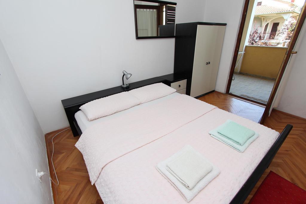 Apartments Lora Ровинь Экстерьер фото